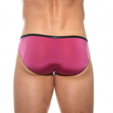 Briefs (Slip) Voyeur in magent von Gregg Homme